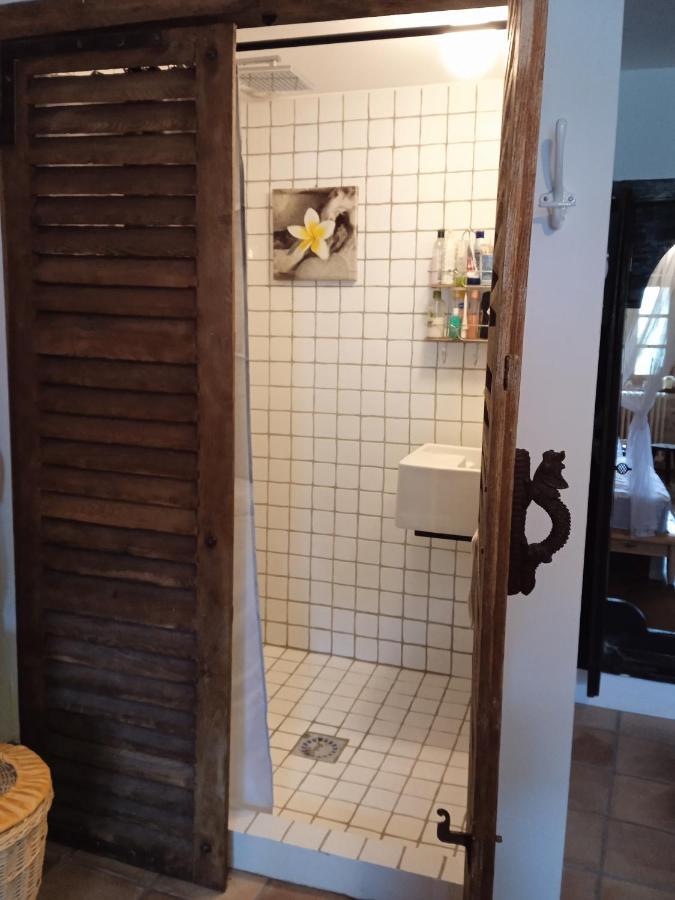CeyzerieuChez Karine住宿加早餐旅馆 外观 照片